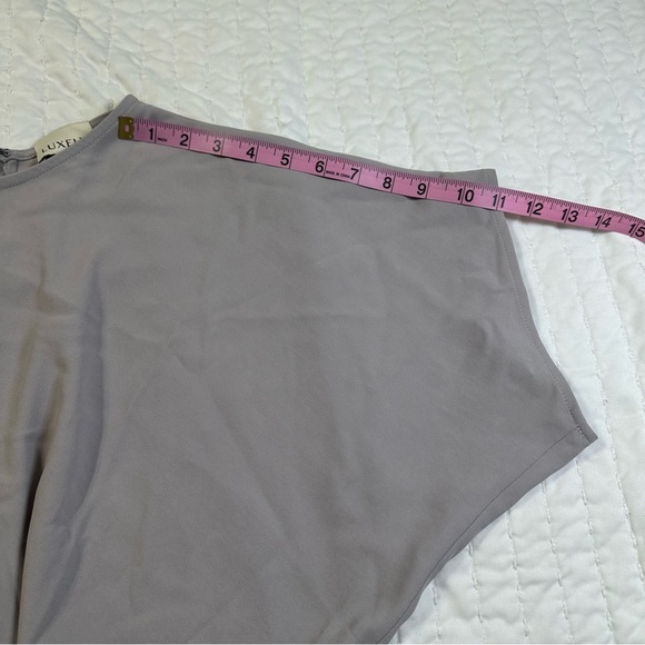 LUXELY By Maggy London Dove Gray Blouson Crew Neck Short Sleeve Bodice THEO- - Picture 7 of 16